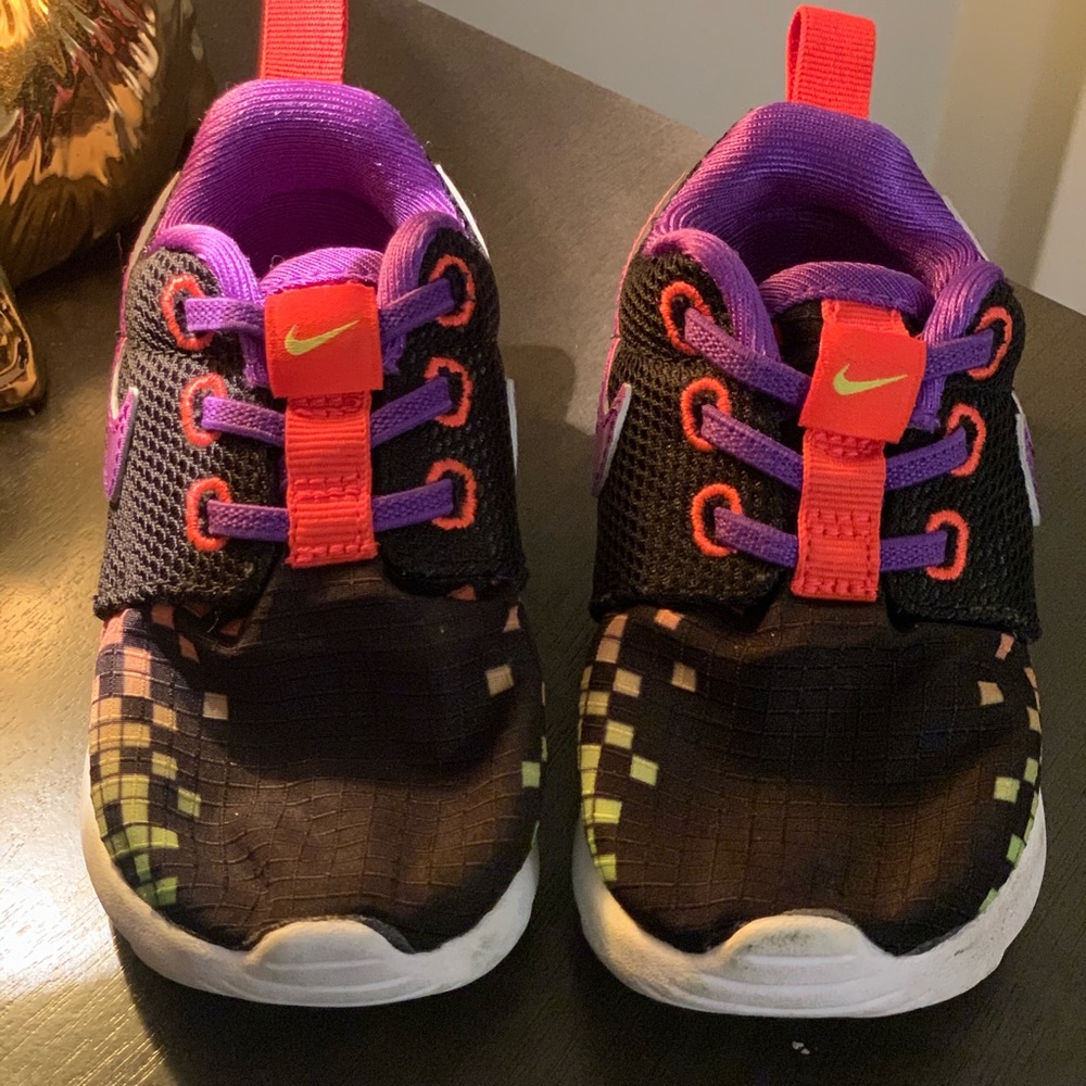 Infant sneakers